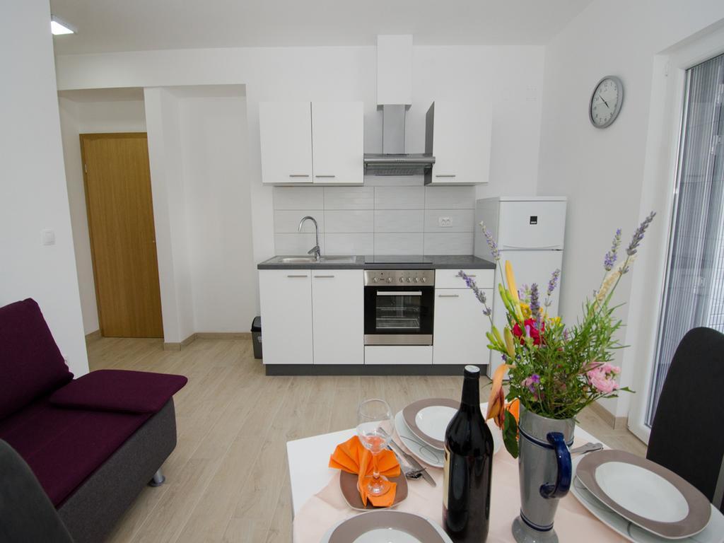 Apartments Vesela Janjina Eksteriør bilde